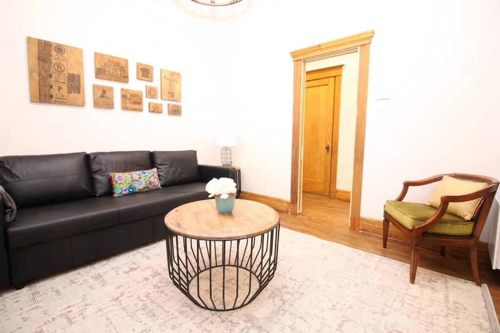 Charm & Luxury Vacation Headquarters To Downtown! Appartement Montréal Buitenkant foto