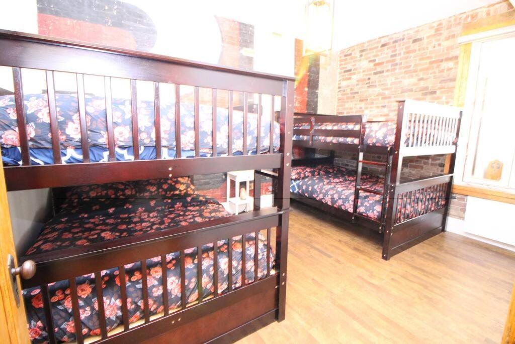 Charm & Luxury Vacation Headquarters To Downtown! Appartement Montréal Buitenkant foto