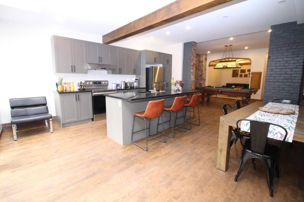 Charm & Luxury Vacation Headquarters To Downtown! Appartement Montréal Buitenkant foto