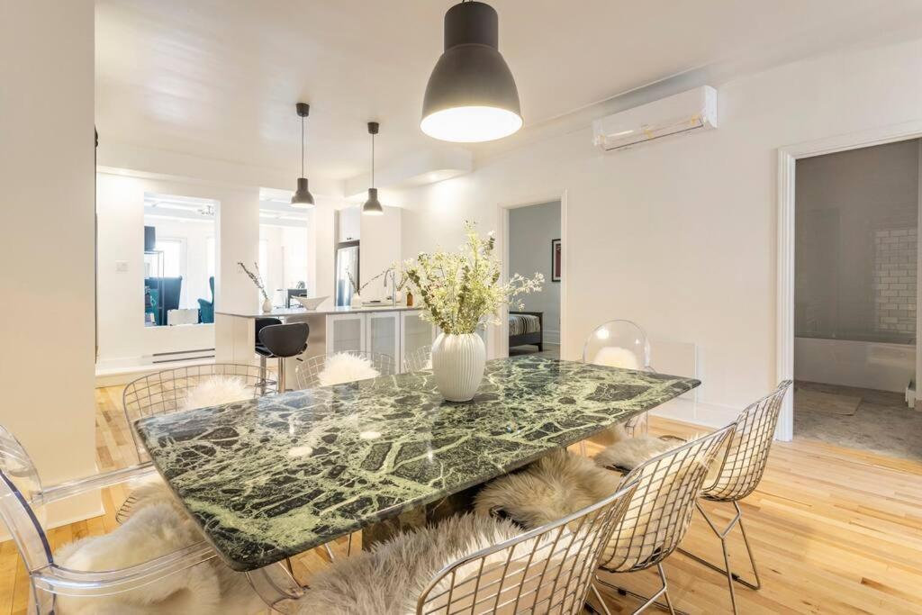 Charm & Luxury Vacation Headquarters To Downtown! Appartement Montréal Buitenkant foto