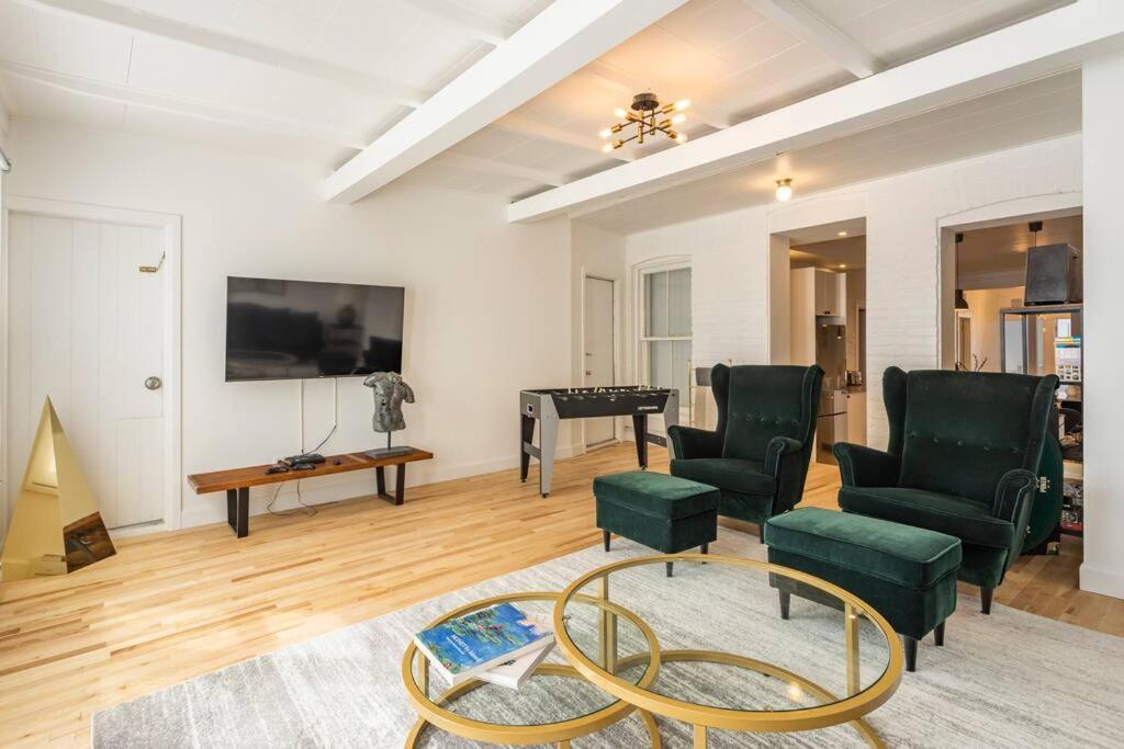 Charm & Luxury Vacation Headquarters To Downtown! Appartement Montréal Buitenkant foto