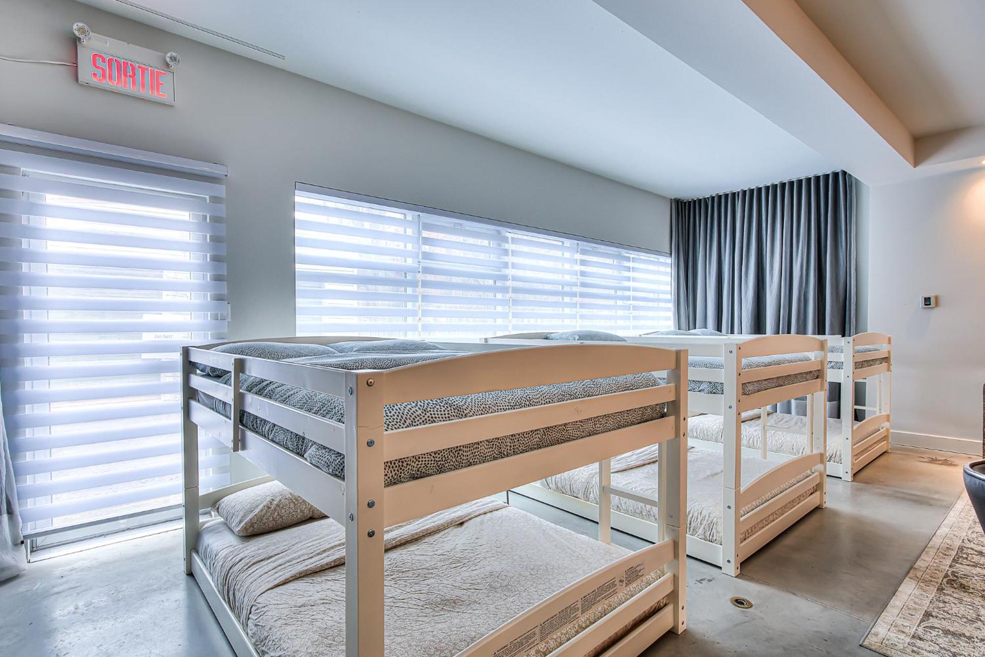 Charm & Luxury Vacation Headquarters To Downtown! Appartement Montréal Kamer foto